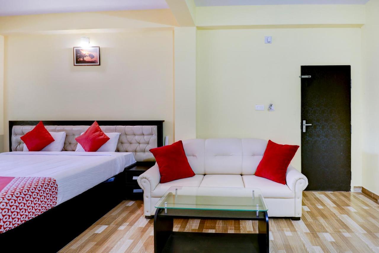 Gaurika Residency Boarding & Lodging - Padubidri Otel Dış mekan fotoğraf